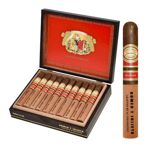 Romeo y Julieta Crafted by Aj Fernandez Toro