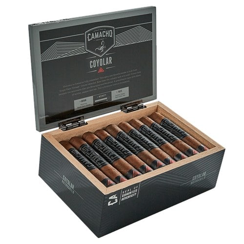 Camacho Coyolar Titan (6.0" x 60)