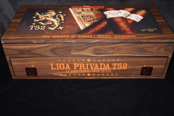 Liga Privada T52 Limited Release XL Humidor
