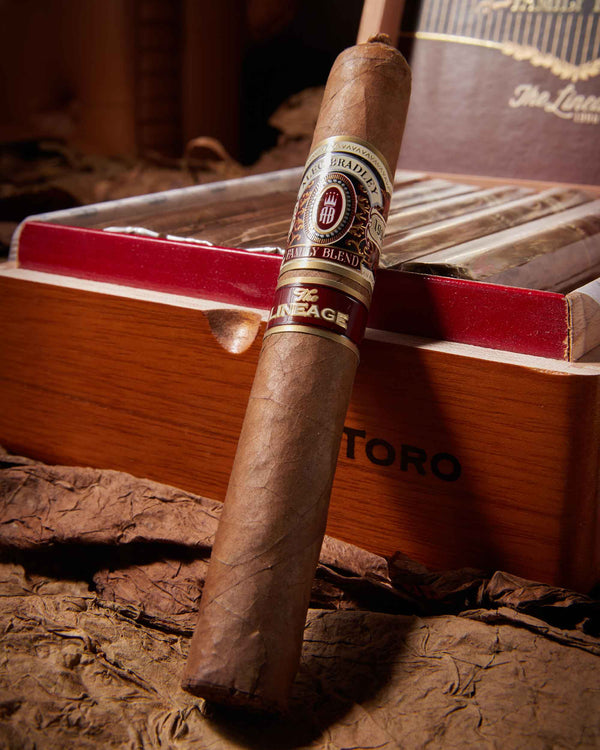 Alec Bradley The Lineage Toro (6.0" x 54)