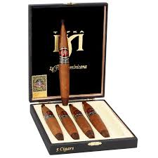 La Flor Dominicana TCFKA “M” Natural