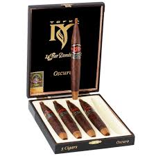 La Flor Dominicana TCFKA “M” Oscuro