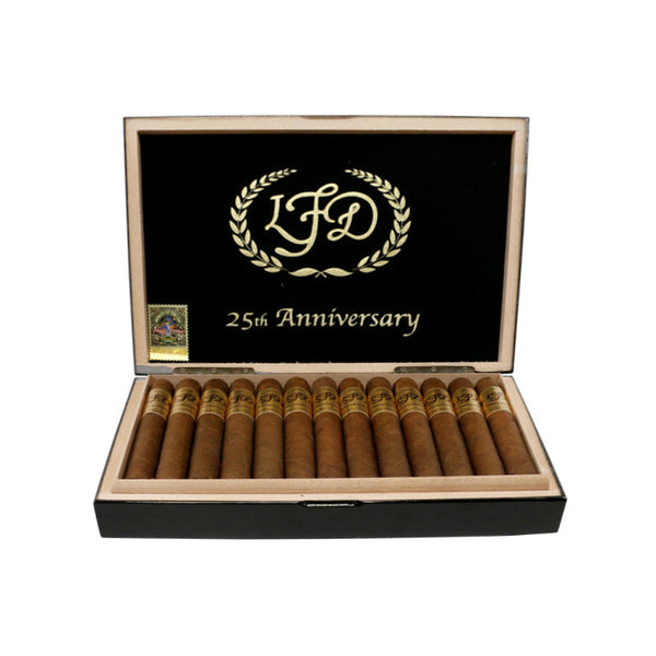 La Flor Dominicana 25th Anniversary Churchill